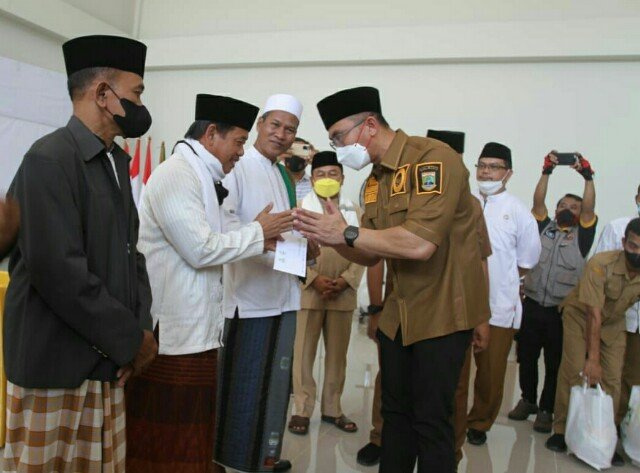 Wagub Banten: Zakat ASN Pemprov Capai Rp1,7 Miliar per Bulan