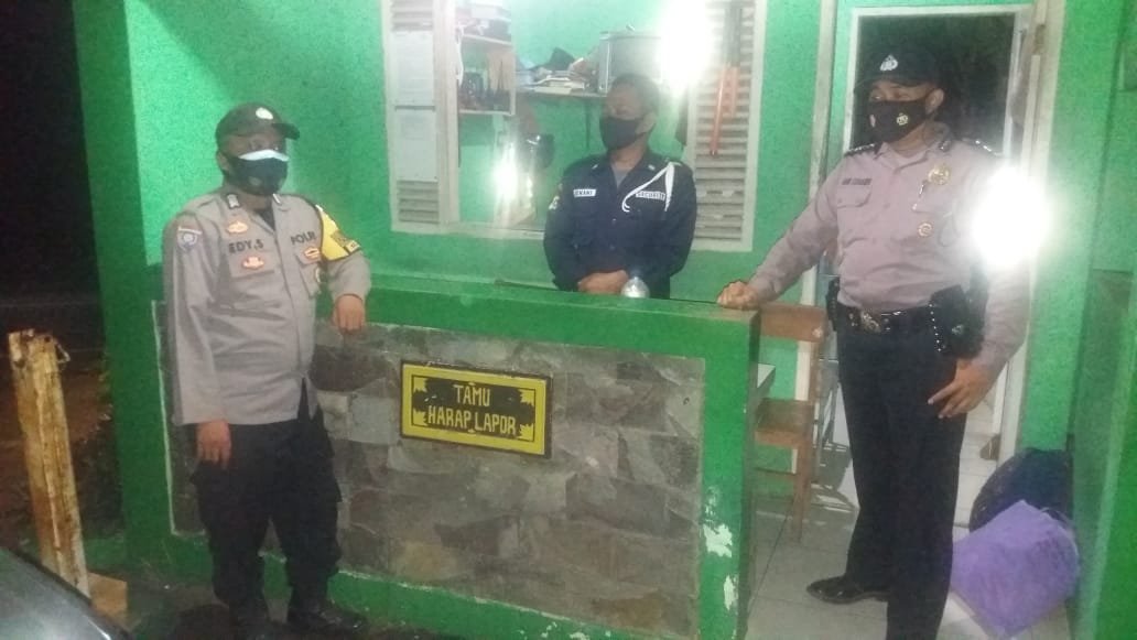Polsek Pandeglang Patroli Malam di Objek Vital dan Waralaba