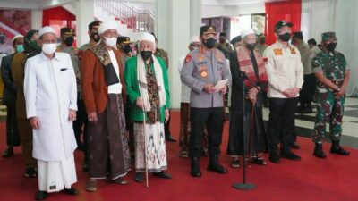 Danrem 064/MY Dampingi Kapolda Banten Sambut Kapolri