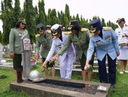 Laksda TNI Wiwin Pimpin Ziarah dan Apel Bersama Wan TNI