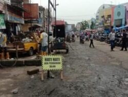 DPUPR Lebak Perbaiki Jalan Tirtayasa, Kabid Disperindagpas: Kami Apresiasi, Kabid Bina Marga: Semua Pihak Diminta Jaga