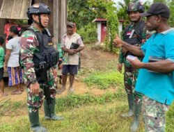 Kebersamaan Satgas Yonif 143/TWEJ dengan Warga di Perbatasan RI