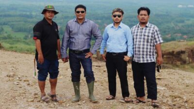 Tabir Gelap Dana Lingkungan Desa Cikawung Jadi Sorotan Warga