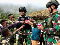 Prajurit Kostrad Ajarkan Cara Sikat Gigi Bersih dan Benar dengan Senyum