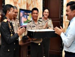 Panglima TNI Genap 56 Tahun, Kapolri Idham Aziz Beri Kejutan