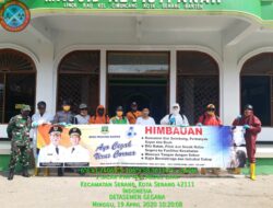 Sat Brimob Bantu Gugus Tugas Covid-19 Semprot Disinfektan di Tempat Ibadah