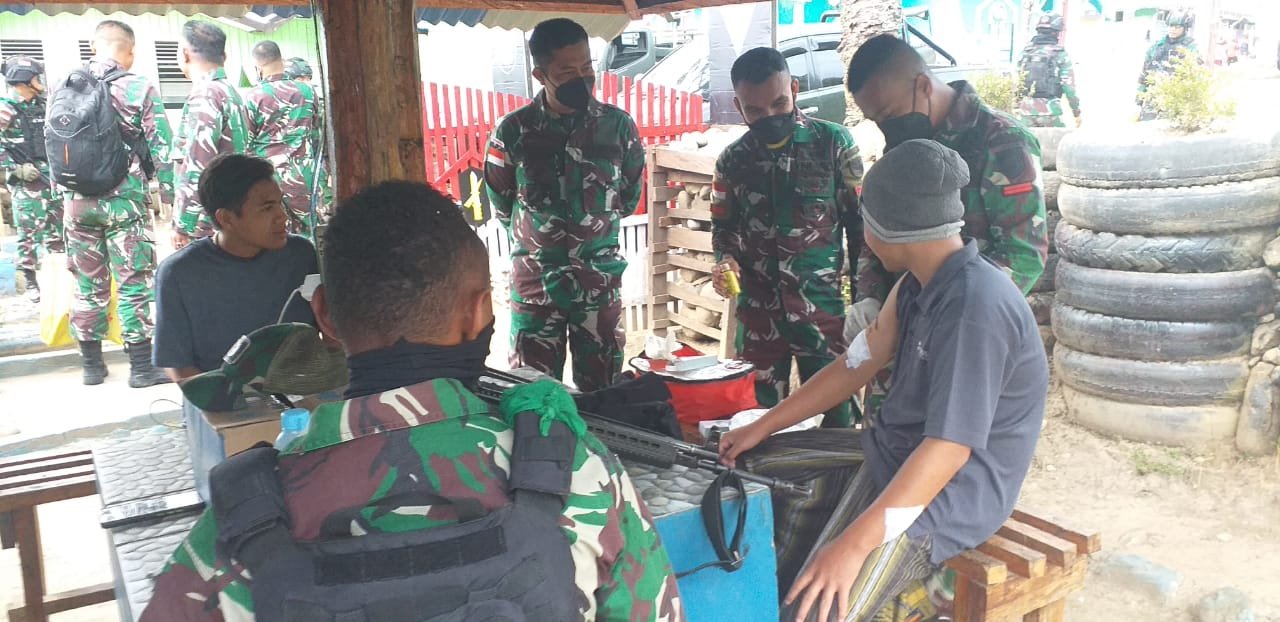Pos TNI Yonif 751/VJS Jadi Pusat Layanan Kesehatan Warga Kampung Walesi
