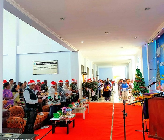Satgas Yonif Raider 142/KJ Rayakan Natal Bersama Pemda Kabupaten Yalimo