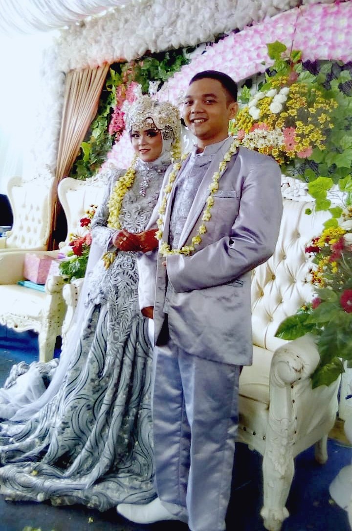 Kemeriahan Resepsi Pernikahan Titi dan Arie