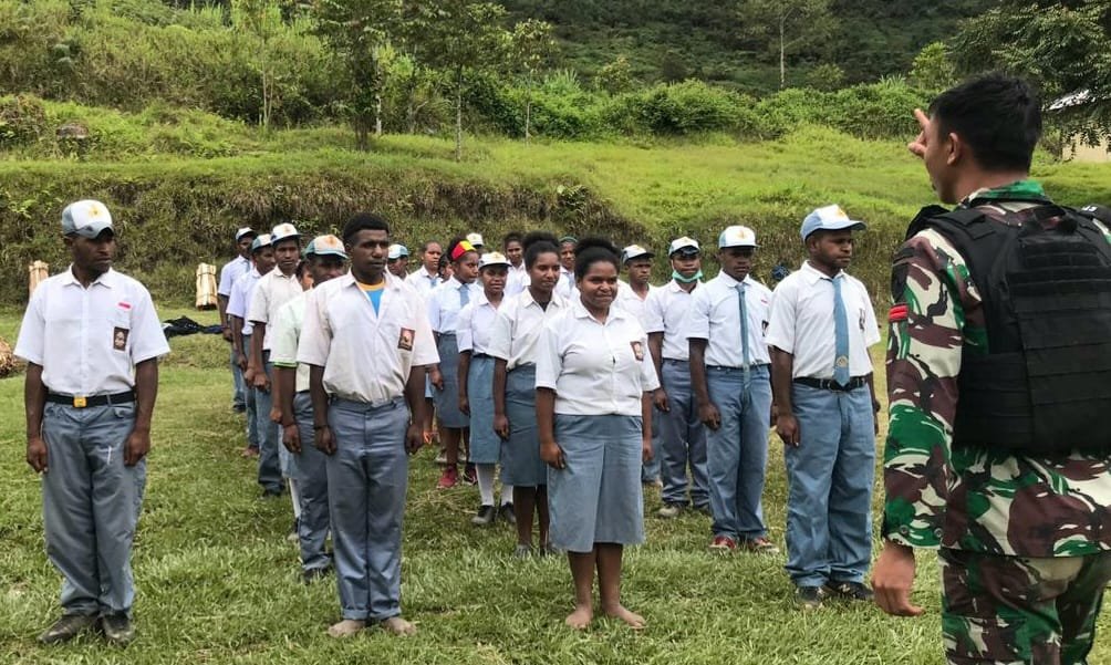 Satgas Yonif 143/TWEJ Tumbuhkan Disiplin dan Kekompakan di Perbatasan RI