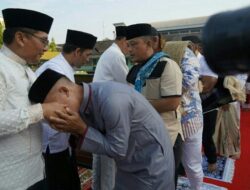 Danrem 064/MY dan Anggota Rayakan Idul Fitri 1444 H di Lapangan Makorem