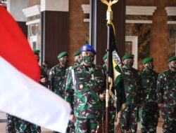 Kasad Pimpin Sertijab Koorsahli Kasad Danpuspomad dan Terima Laporan Korps Kenaikan Pangkat Delapan Pati TNI AD