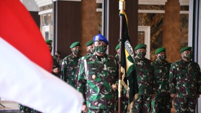Kasad Pimpin Sertijab Koorsahli Kasad Danpuspomad dan Terima Laporan Korps Kenaikan Pangkat Delapan Pati TNI AD
