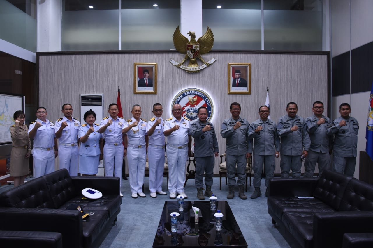 Kepala Bakamla RI Terima Kunjungan Hormat Komandan Thai MECC