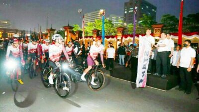 Kapolri Rayakan Hari Bhayangkara ke-76 dengan Ikut Giat Rekor MURI