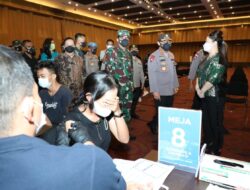 Panglima TNI Kerahkan Nakes Percepatan Vaksinasi DKI Jakarta