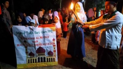 MADRASAH AL MARUF dan Masyarakat Jamaka Kletak Gelar Pawai Obor Sambut Tahun Baru Islam 1442 H