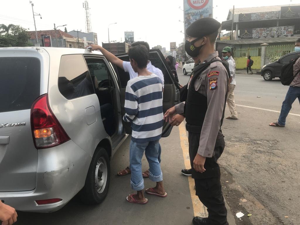 Polres Serang Kota Amankan Dua Juru Parkir Liar dalam Opsi Premanisme