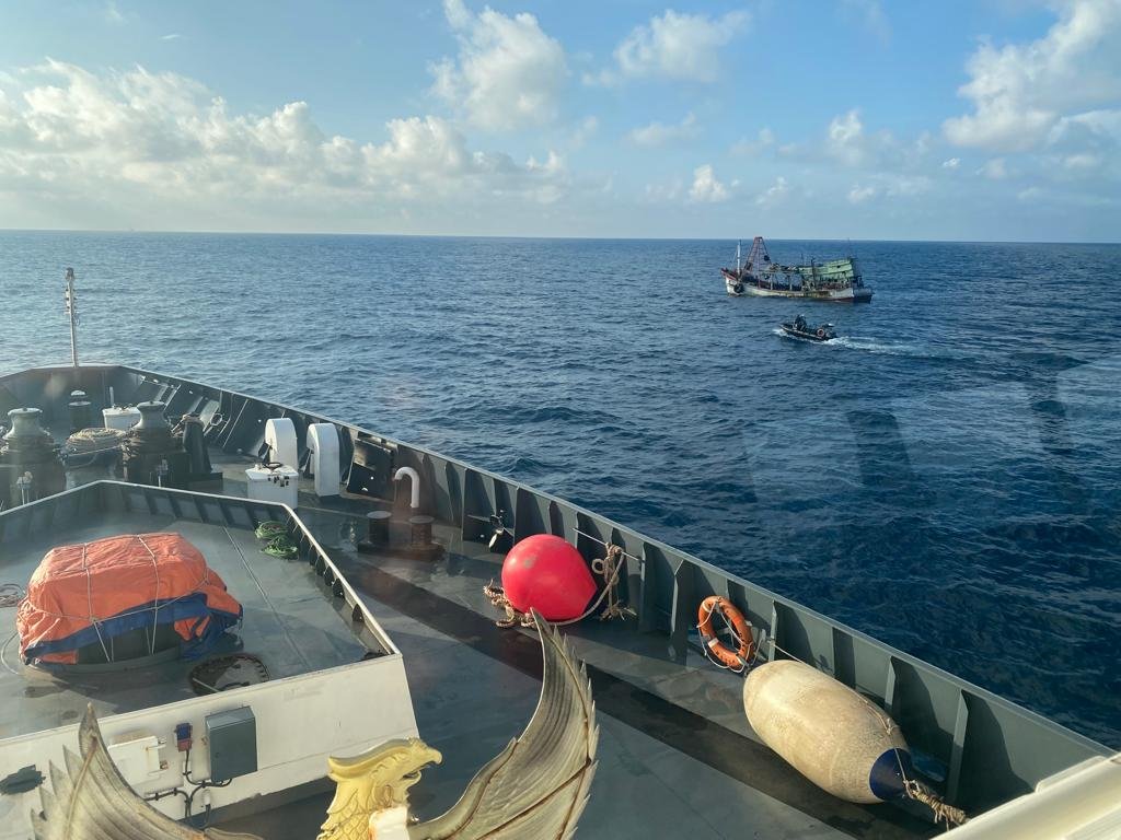 Operasi Akhir Tahun, Bakamla RI Tangkap Kapal Vietnam Curi Ikan di Natuna