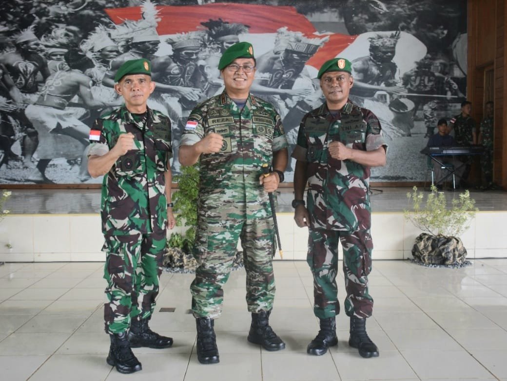 Danrem 174/ATW Pimpin Kenaikan Pangkat 37 Prajurit di Korem