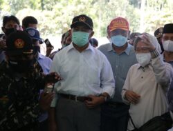 Kemensos Salurkan Santunan Kematian untuk 8 Korban Gempa Malang