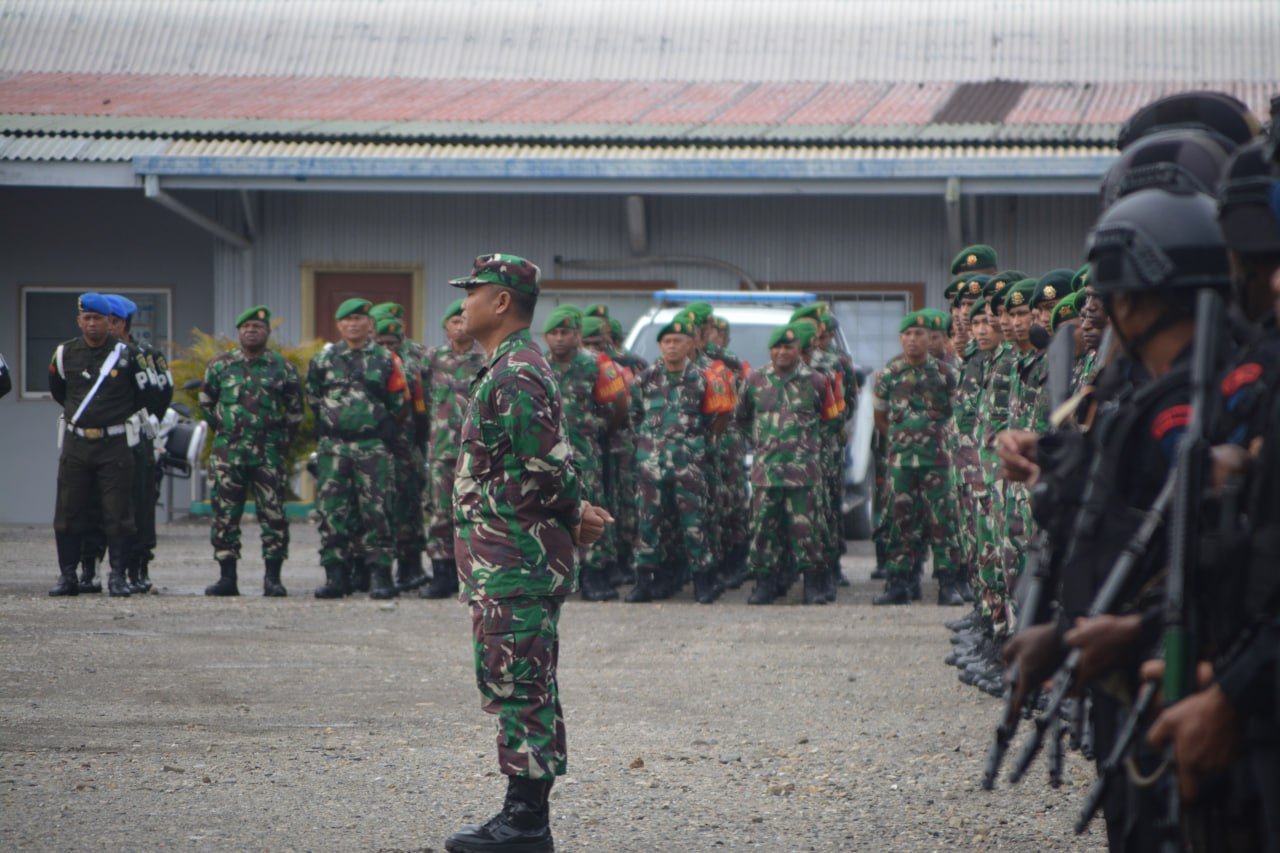 Dandim 1710 Mimika Pimpin Apel Siaga Jelang Kunjungan Panglima TNI dan Kapolri