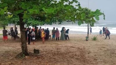 Wisatawan Bekasi Tenggelam saat Berlibur di Pantai Ciantir Sawarna