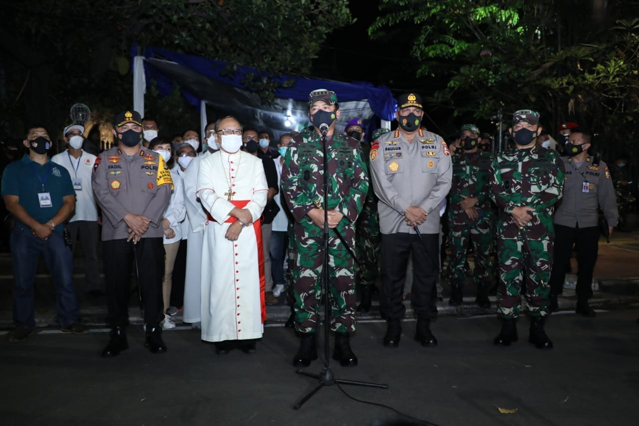 Panglima TNI Tinjau Pengamanan Gereja Katedral Jakarta
