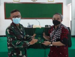 Danrem 064/MY Hadir di Ceramah Motivasi Dr Aqua Dwipayana