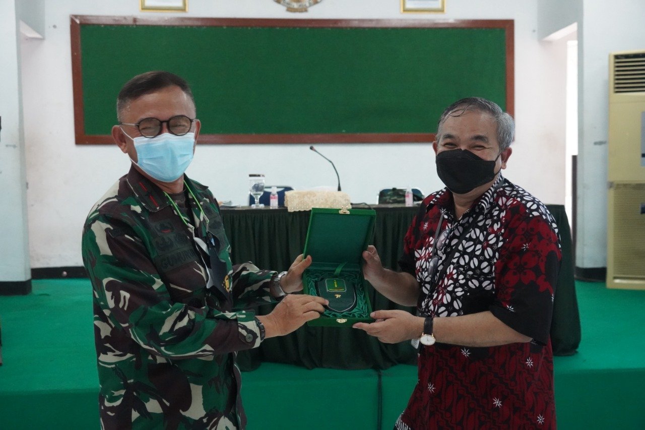 Danrem 064/MY Hadir di Ceramah Motivasi Dr Aqua Dwipayana