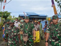 Dandim Mimika Dampingi Pangdam Cenderawasih Tinjau TMMD Reg-114