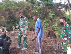 Satgas Pamrahwan Yonif RK 751/VJS Tanam 70 Pohun Cegah Longsor, Peduli Lingkungan