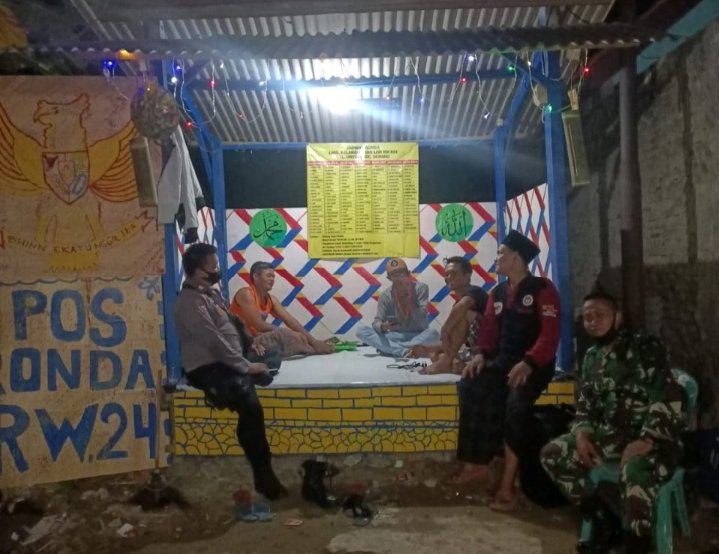 Program Pendekar Banten, Bhabinkamtibmas Polsek Serang Patroli Siskamling