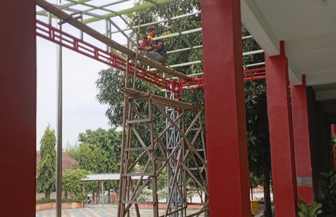 Transparansi Proyek Auning SMPN 1 Serang Dipertanyakan, Diduga Langgar Prosedur Keselamatan