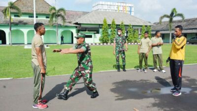 Danrem 064/MY Latih Prajurit Bela Diri Taktis untuk Pertahanan Diri
