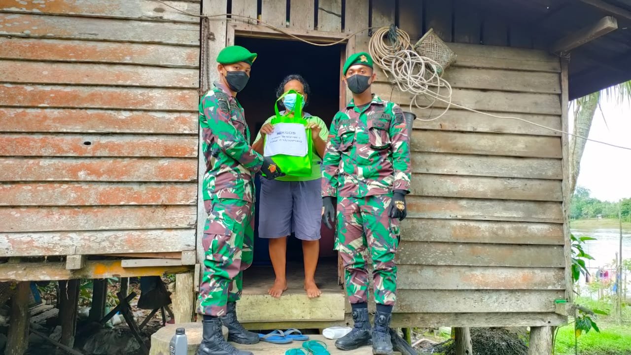 Kompi Senapan C Batalyon Infanteri 642 Kapuas Gelar Bakti Sosial