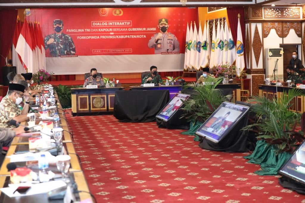 Panglima TNI Sebut PPKM Level IV Berhasil Kurangi Kasus Covid-19 Jambi