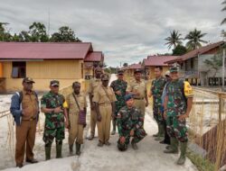 Kasiter Korem 174/ATW Merauke Dampingi Wasev TMMD-113 Tinjau Lokasi di Kampung Vyer Papua