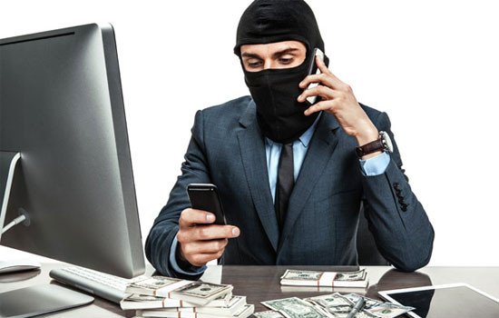 Waspada Telepon Pribadi Anda, Ada Pembisik Suara Manusia Berhati Setan