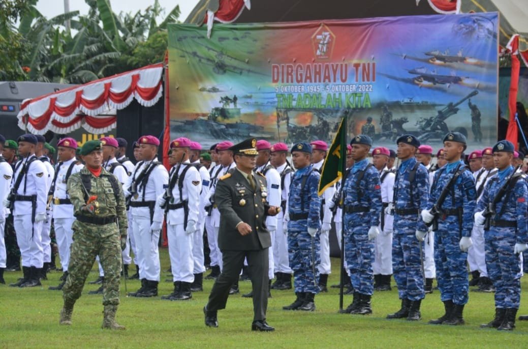Komandan Korem 174/ATW Pimpin Upacara HUT TNI ke-77 di Merauke