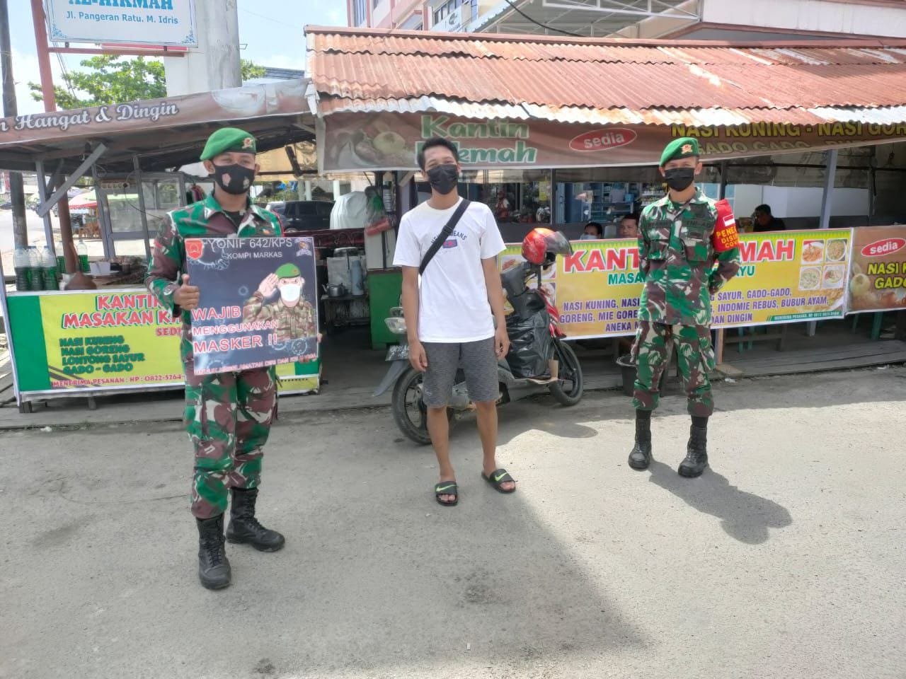 Personel Yonif 642/Kapuas Tegakkan Protokol Kesehatan Covid-19 Secara Ketat