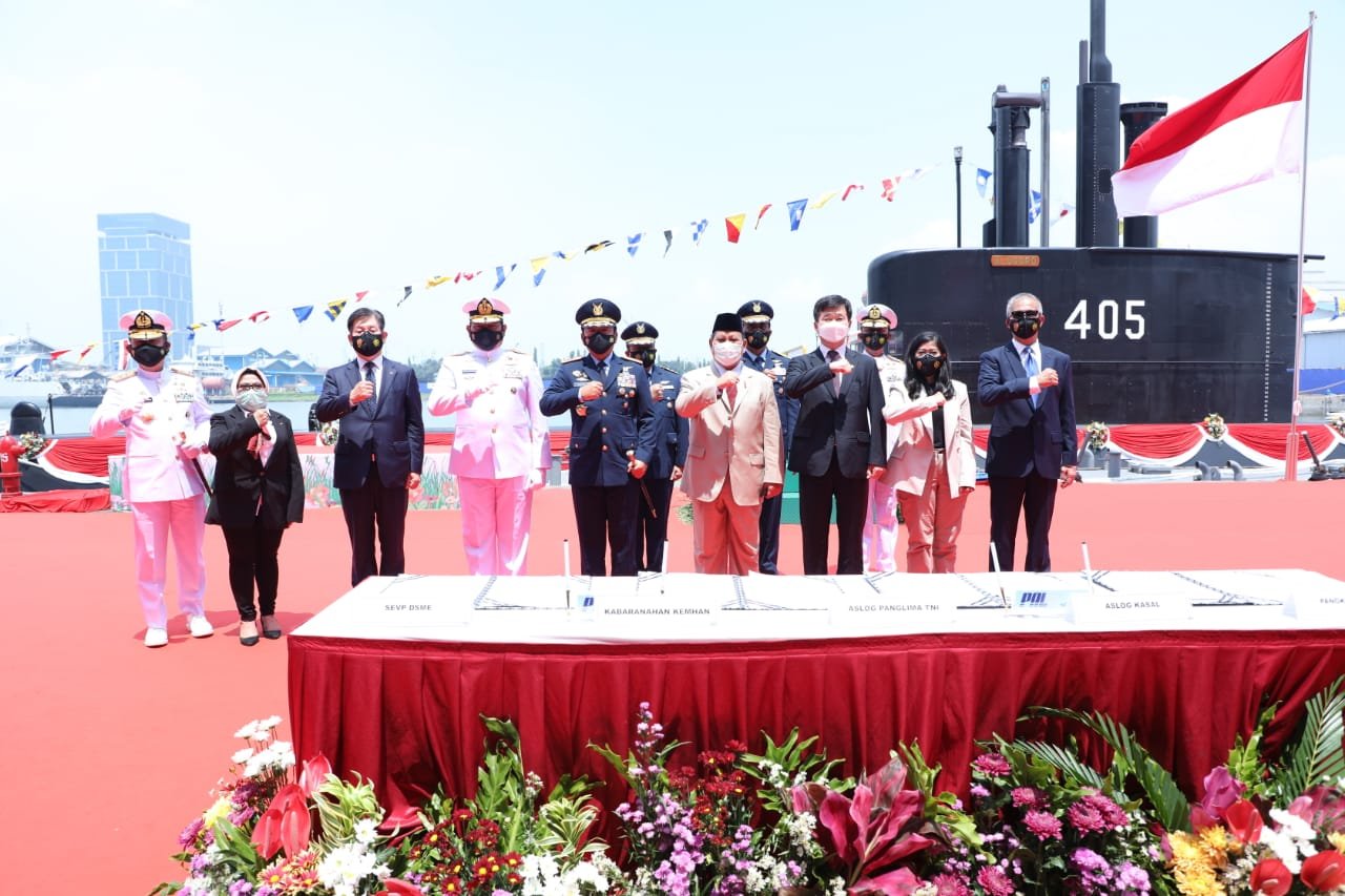 Panglima TNI Hadiri Serah Terima KRI Alugoro-405 Kapal Selam