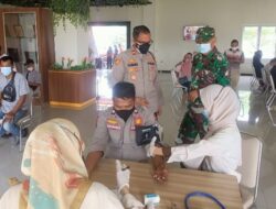 Gerai Vaksin Presisi Polsek Kramatwatu Layani 300 Warga dan Mahasiswa
