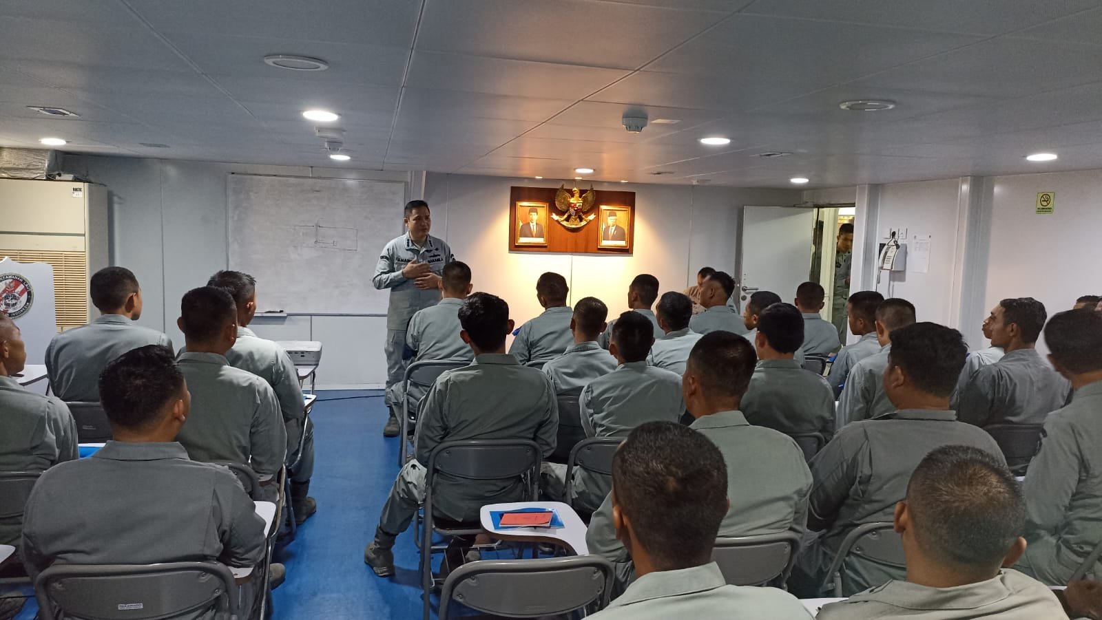 Bakamla RI Latih Kesiapsiagaan L1 dan L2 Personel KN Tanjung Datu-301