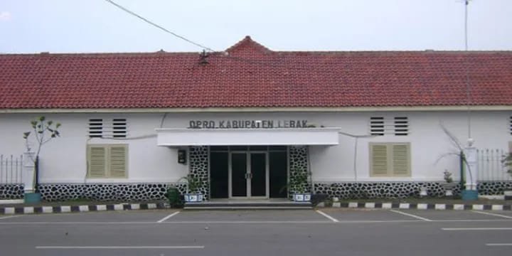 Ketua DPRD Lebak Dibungkam Saat Ditanya Anggaran Hak Keuangan dan Administratif