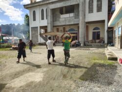 Yonif MR 413 Kostrad Adakan Karya Bhakti di Masjid Abe Pantai Jayapura