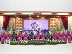 Ny. Nanny Hadi Tjahjanto Pimpin Sertijab Wakil Ketua Umum Yayasan Tunas Muda IKKT