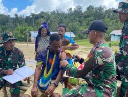 Satgas Yonif 143/TWEJ Obati Warga Perbatasan RI-PNG Cegah Wabah