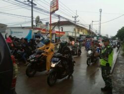 Koramil 0110 Labuan Pantau Arus Lalu Lintas di Pos PAM Carita