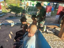 Peduli Kerapian dan Kesehatan, Satgas Yonif RK 751/VJS Cukur Rambut Warga
